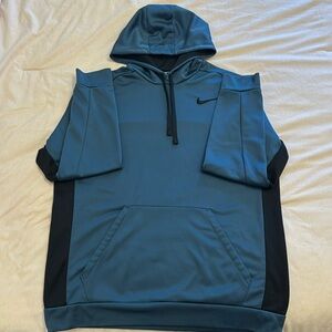 Men’s Nike therma-fit pullover